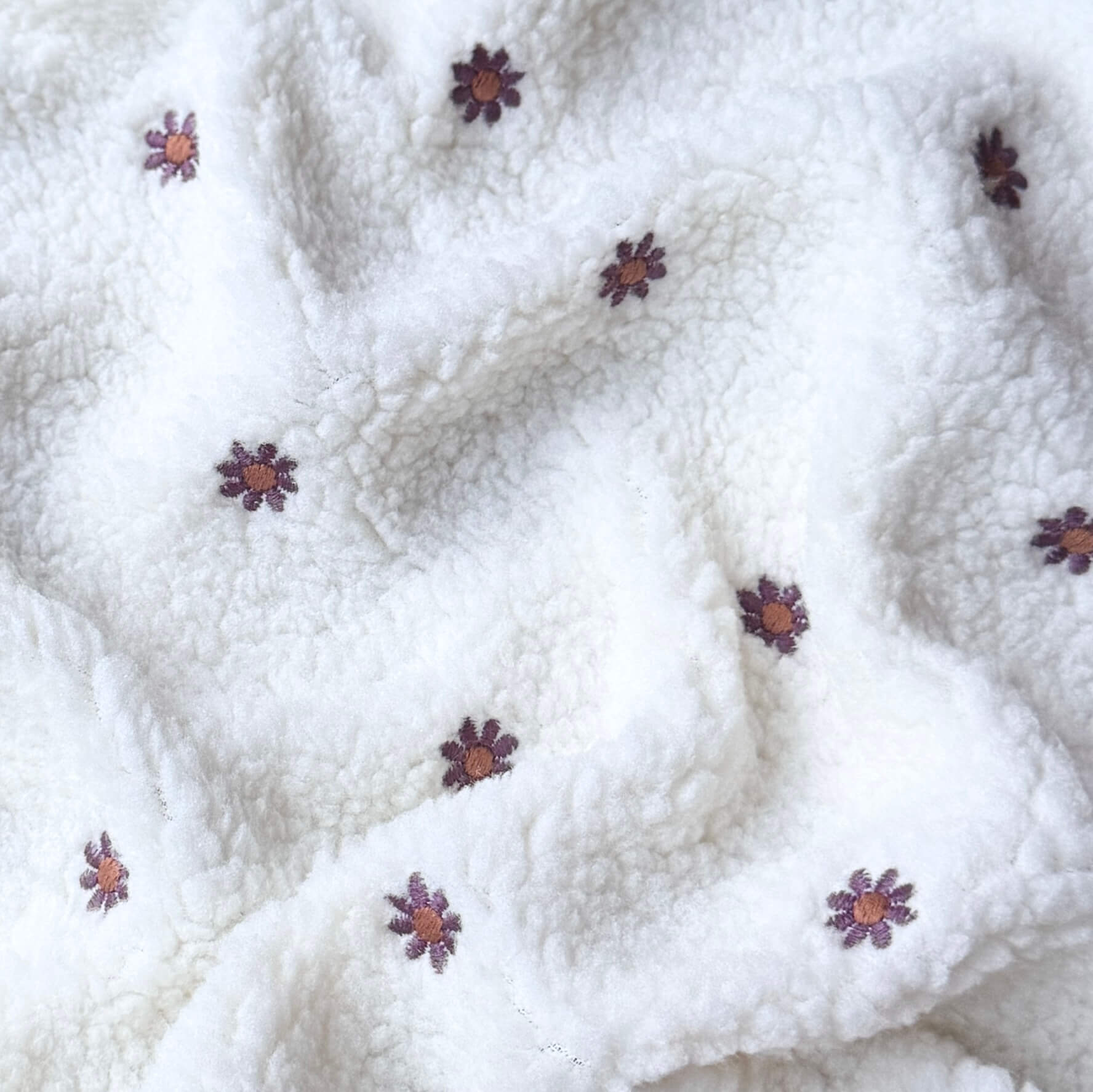 Mouton Brodée / Fleur