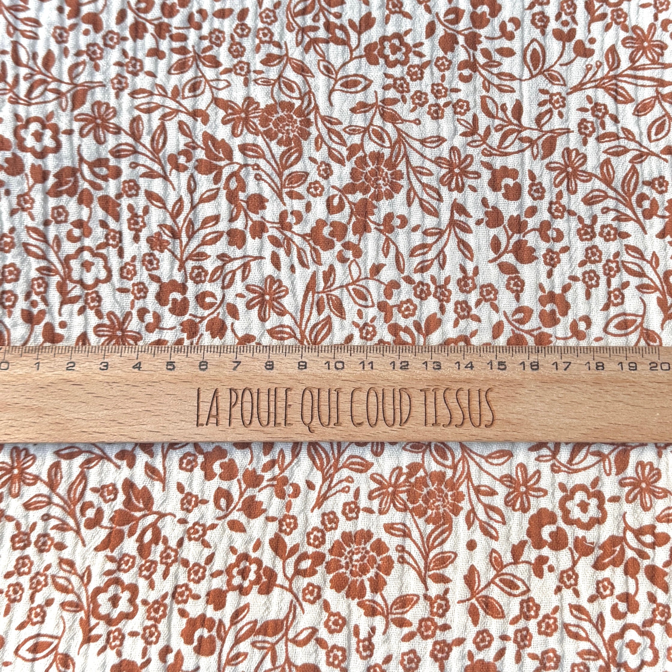 Double Gaze / Caramel Flowers