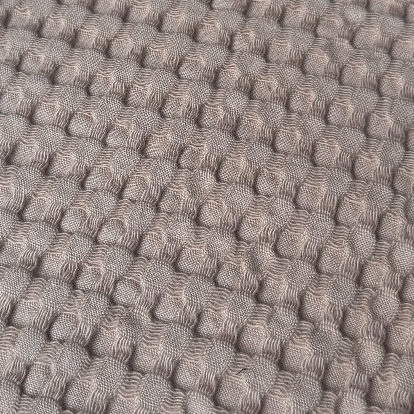 Nid d'abeille géant / Galet