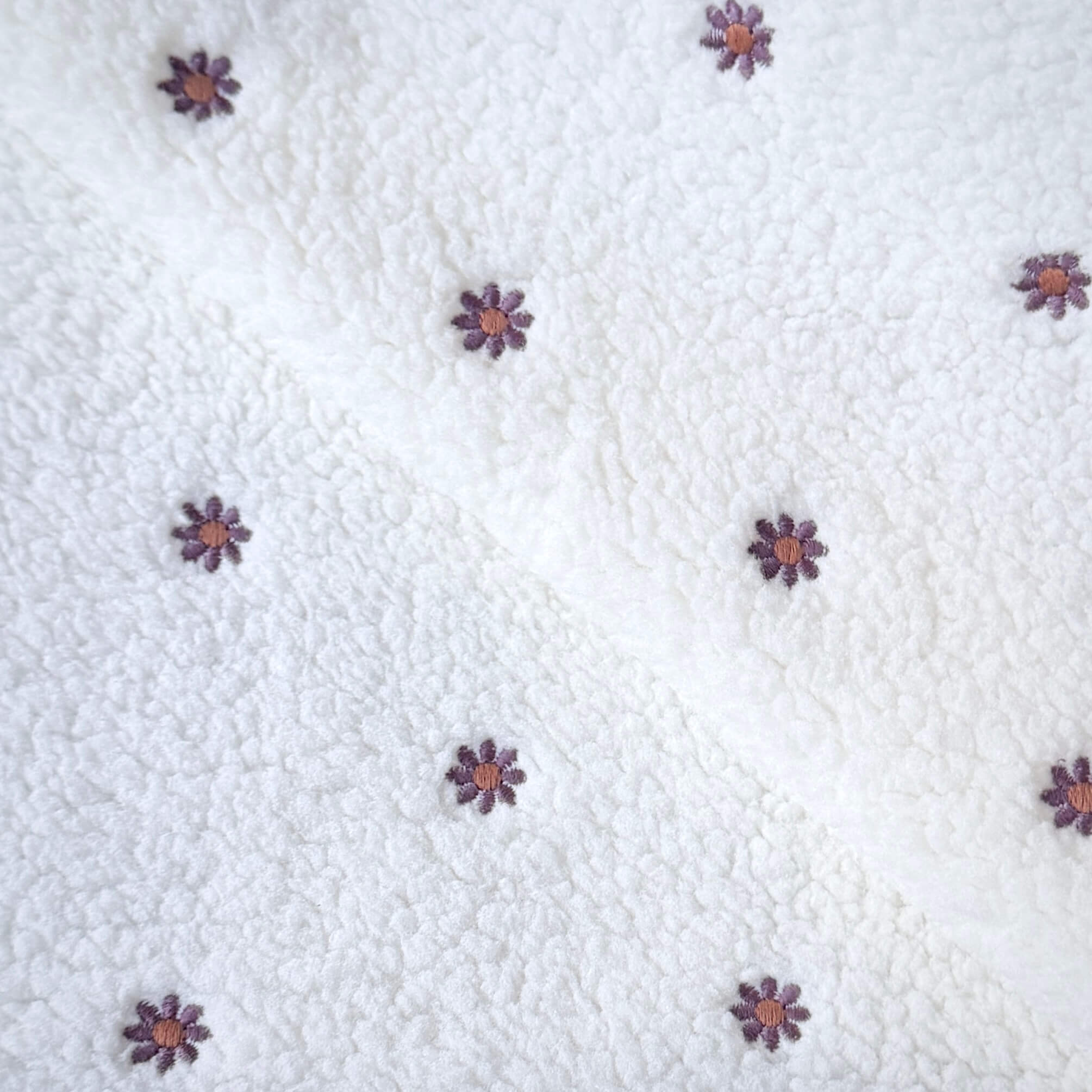 Mouton Brodée / Fleur