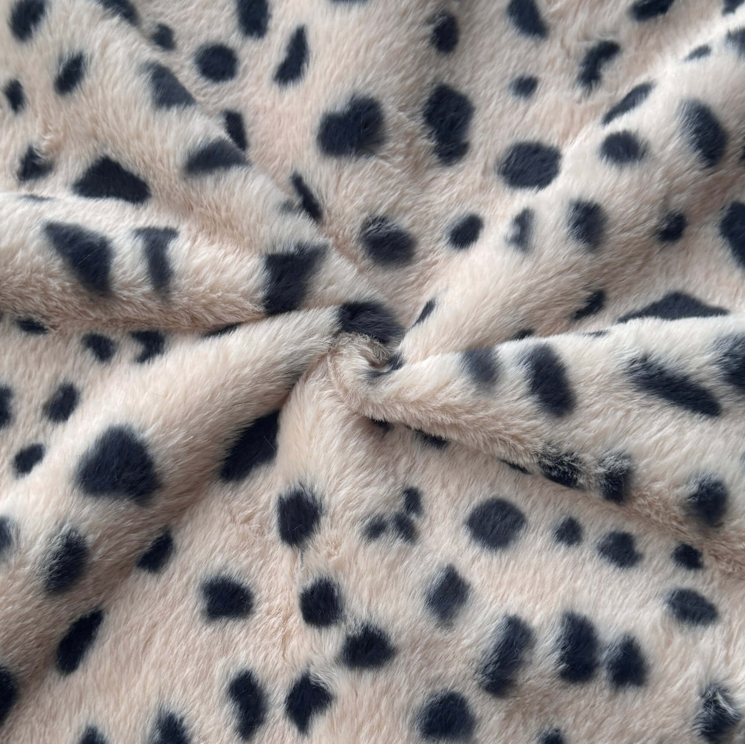 Rabbit / Imprimé Serval