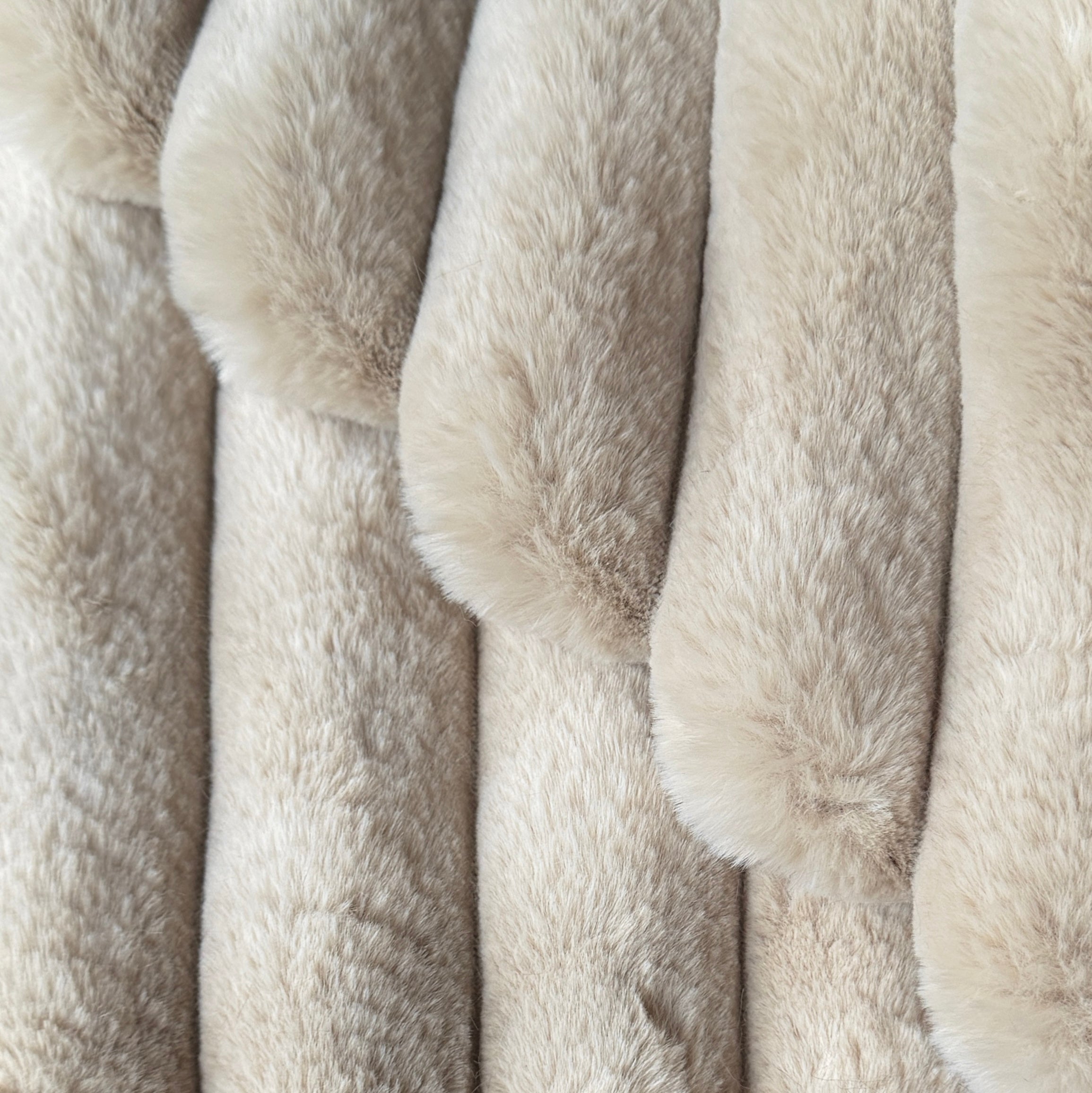 Coupon 1 Mètre - Fausse - Fourrure Cotelée / Barracuda Beige