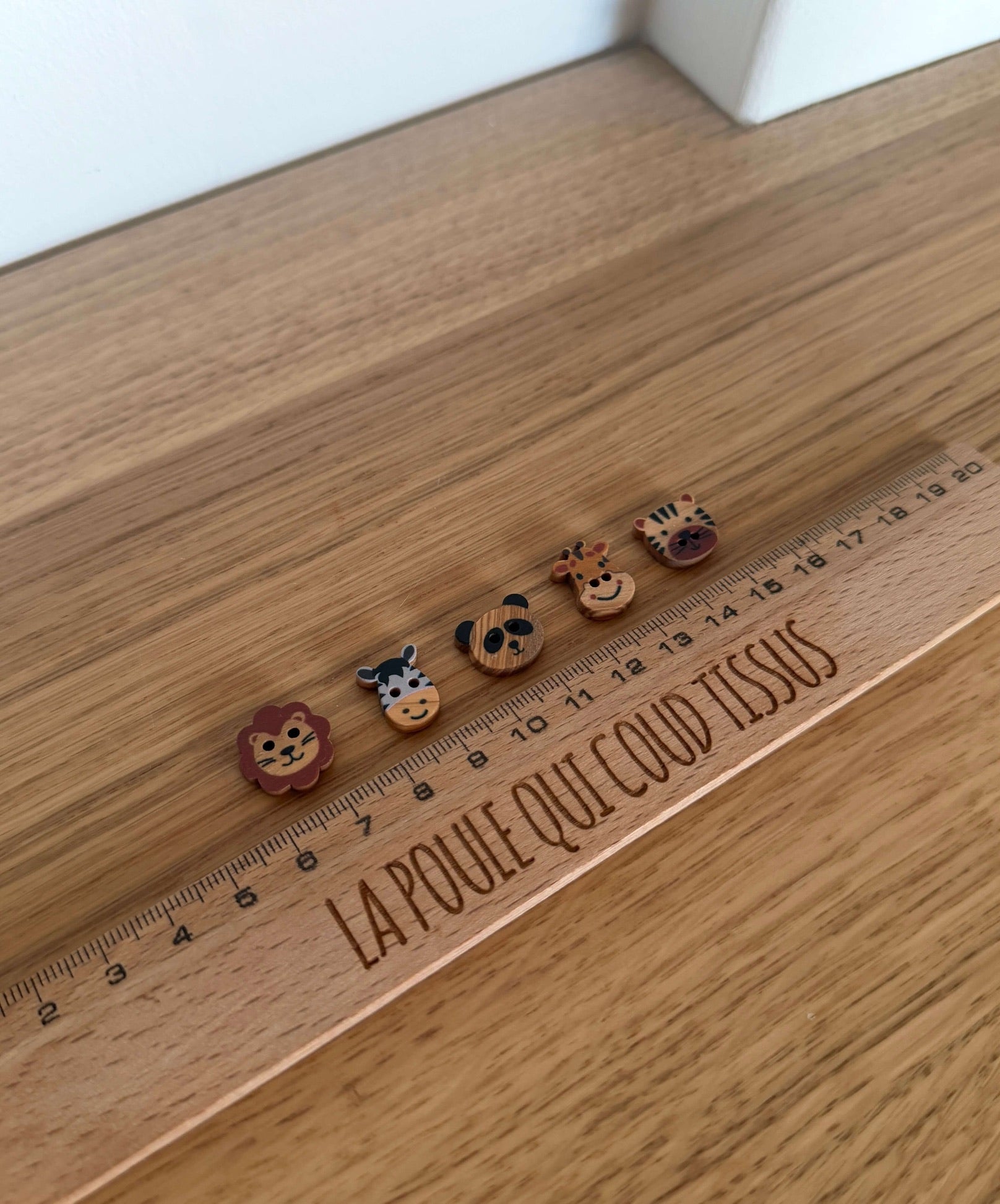 Boutons en Bois - Animaux Colorés