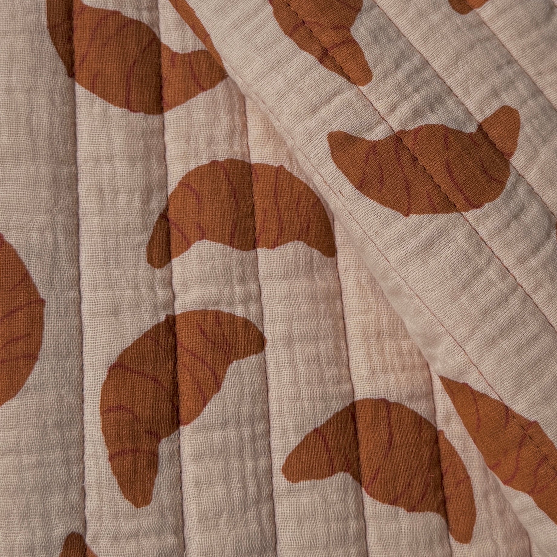 Matelassé Double Gaze Croissant / Toffee