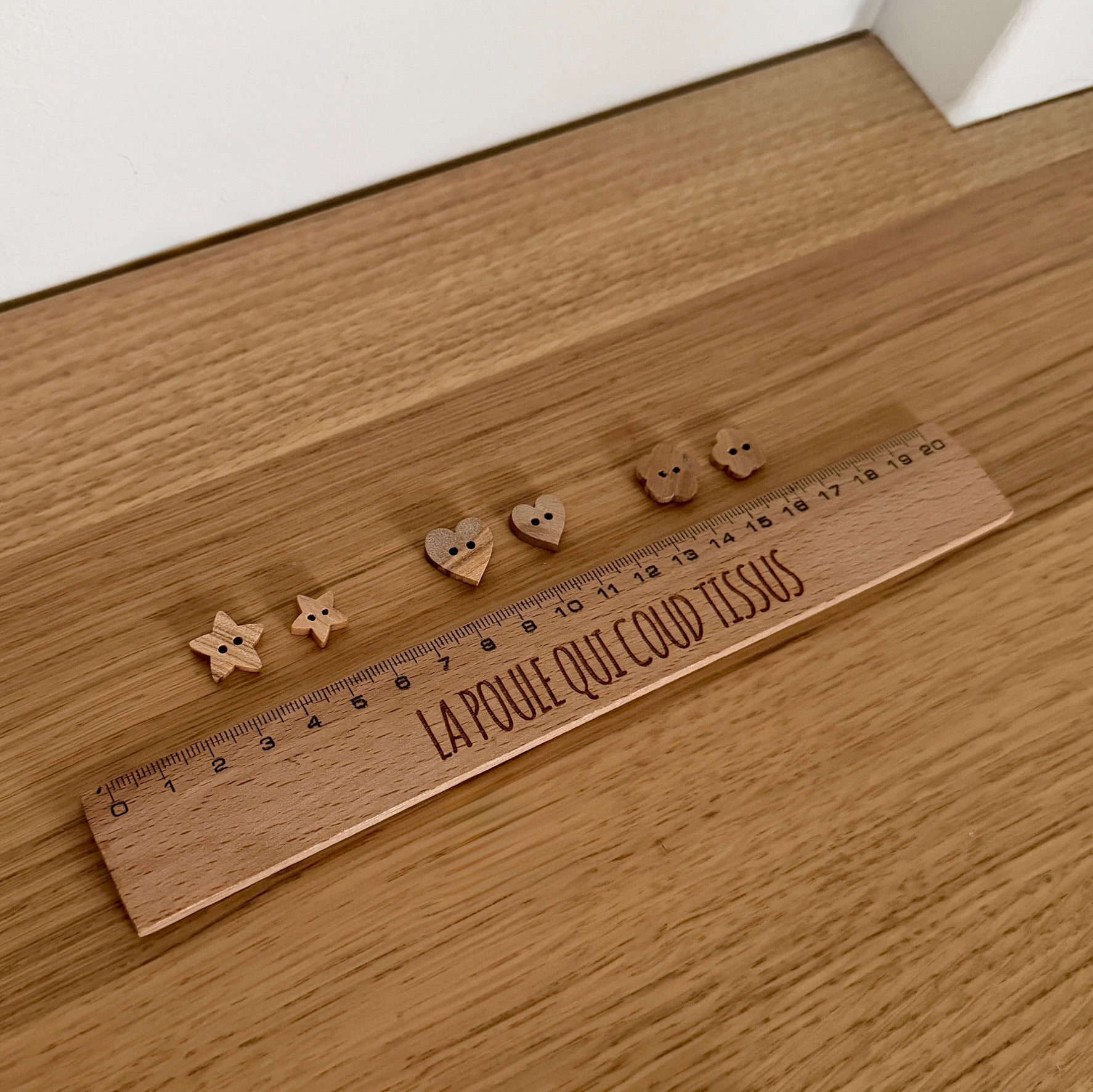 Bouton en bois - Étoile, Cœur & Fleur