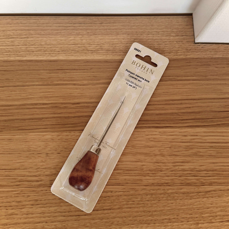 Poinçon manche bois poire 11 cm / Bohin