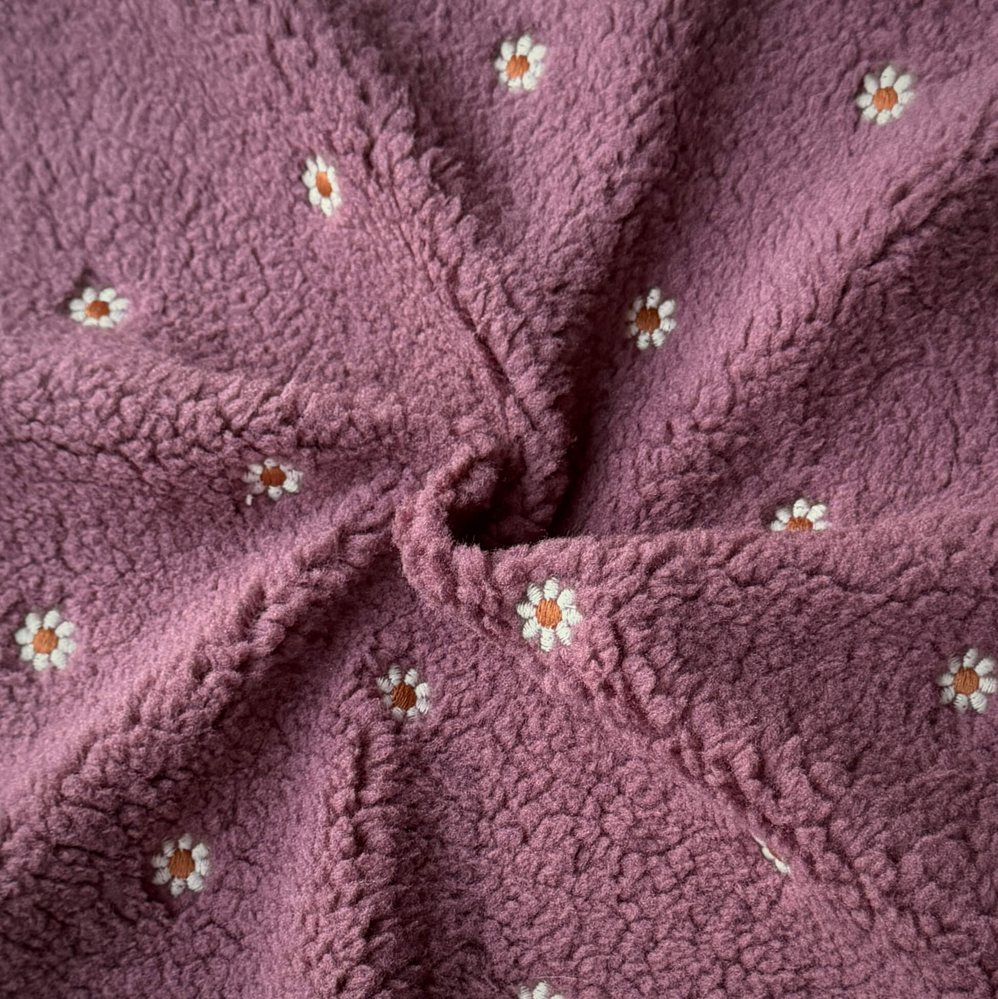 Mouton Brodée / Bois de rose