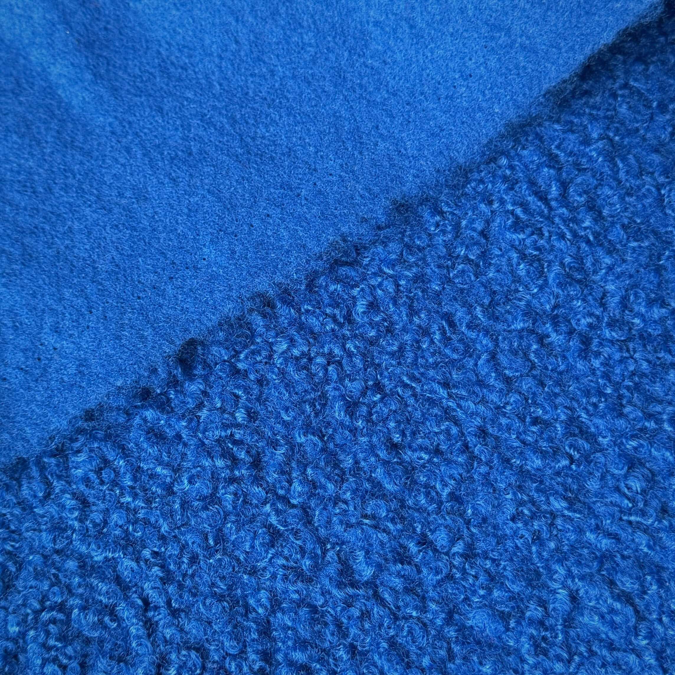 Curly Bouclette / Cobalt