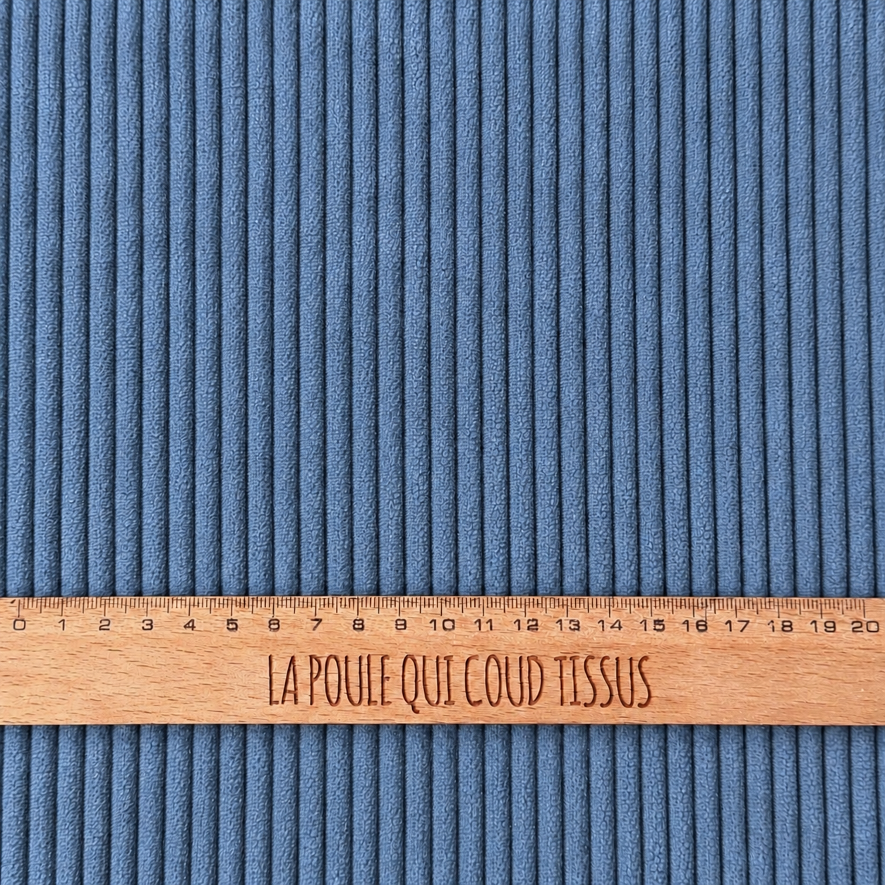 Huggy Corduroy / Lobster